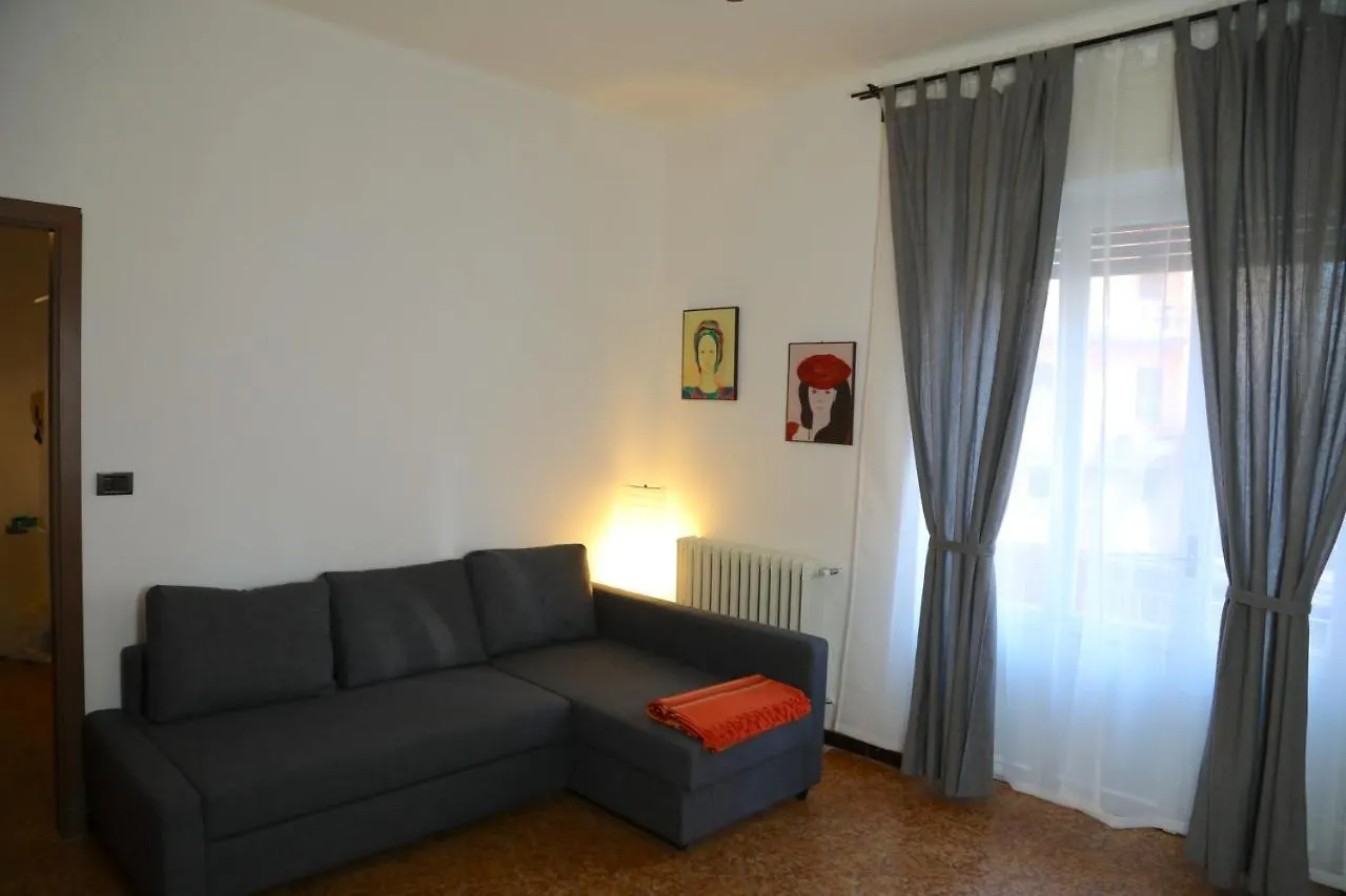 LA DIMORA DEGLI ELFI appartamento con 2 camere da letto Pavia Italia